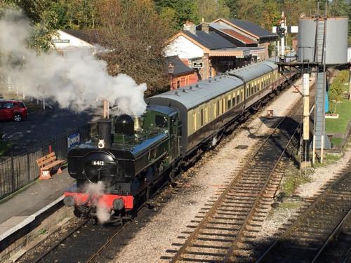 South Devon Railway - Steam Railway Journey between Buckfastleigh and Totnes